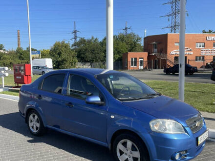 Синий Шевроле Авео, объемом двигателя 1.5 л и пробегом 350 тыс. км за 3500 $, фото 1 на Automoto.ua
