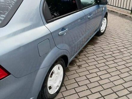 Синий Шевроле Авео, объемом двигателя 1.6 л и пробегом 130 тыс. км за 3400 $, фото 1 на Automoto.ua