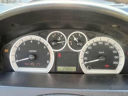 Синий Шевроле Авео, объемом двигателя 1.6 л и пробегом 258 тыс. км за 2000 $, фото 1 на Automoto.ua