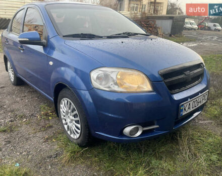 Синий Шевроле Авео, объемом двигателя 1.5 л и пробегом 285 тыс. км за 2750 $, фото 1 на Automoto.ua