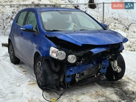 Синий Шевроле Авео, объемом двигателя 1.4 л и пробегом 60 тыс. км за 2400 $, фото 1 на Automoto.ua