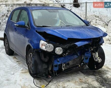 Синий Шевроле Авео, объемом двигателя 1.4 л и пробегом 60 тыс. км за 2400 $, фото 1 на Automoto.ua
