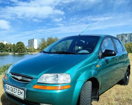 Зеленый Шевроле Авео, объемом двигателя 1.5 л и пробегом 213 тыс. км за 3000 $, фото 1 на Automoto.ua