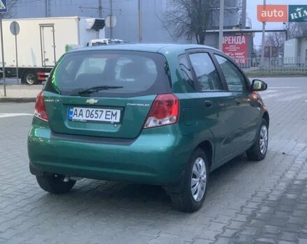 Зеленый Шевроле Авео, объемом двигателя 1.5 л и пробегом 213 тыс. км за 2850 $, фото 1 на Automoto.ua