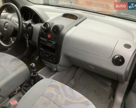 Зеленый Шевроле Авео, объемом двигателя 1.5 л и пробегом 213 тыс. км за 2850 $, фото 6 на Automoto.ua