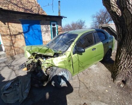 Зелений Шевроле Авео, об'ємом двигуна 0.15 л та пробігом 1 тис. км за 950 $, фото 1 на Automoto.ua