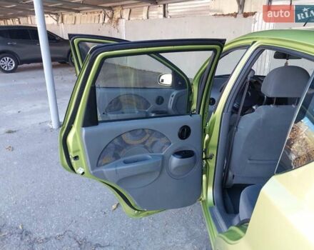 Зелений Шевроле Авео, об'ємом двигуна 1.5 л та пробігом 150 тис. км за 3500 $, фото 16 на Automoto.ua