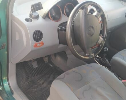 Зеленый Шевроле Авео, объемом двигателя 1.5 л и пробегом 270 тыс. км за 2500 $, фото 6 на Automoto.ua