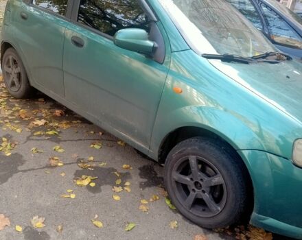 Зелений Шевроле Авео, об'ємом двигуна 1.5 л та пробігом 280 тис. км за 3300 $, фото 1 на Automoto.ua