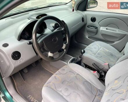 Зеленый Шевроле Авео, объемом двигателя 1.5 л и пробегом 191 тыс. км за 2100 $, фото 4 на Automoto.ua