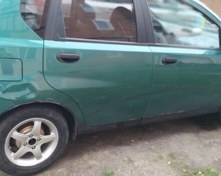 Зеленый Шевроле Авео, объемом двигателя 1.5 л и пробегом 270 тыс. км за 2500 $, фото 1 на Automoto.ua