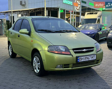 Зеленый Шевроле Авео, объемом двигателя 1.5 л и пробегом 195 тыс. км за 2150 $, фото 1 на Automoto.ua
