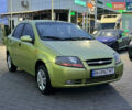 Зеленый Шевроле Авео, объемом двигателя 1.5 л и пробегом 195 тыс. км за 2150 $, фото 1 на Automoto.ua