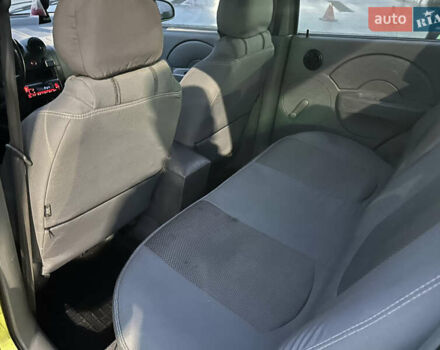 Зеленый Шевроле Авео, объемом двигателя 1.5 л и пробегом 195 тыс. км за 2150 $, фото 5 на Automoto.ua