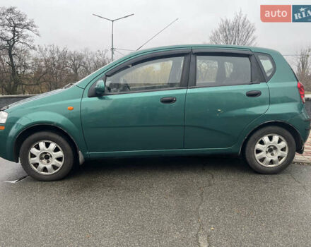 Зеленый Шевроле Авео, объемом двигателя 1.5 л и пробегом 235 тыс. км за 2600 $, фото 2 на Automoto.ua