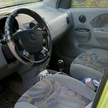 Зеленый Шевроле Авео, объемом двигателя 1.4 л и пробегом 123 тыс. км за 2830 $, фото 7 на Automoto.ua