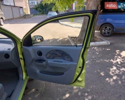 Зелений Шевроле Авео, об'ємом двигуна 1.5 л та пробігом 150 тис. км за 3500 $, фото 20 на Automoto.ua