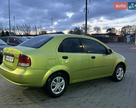 Зеленый Шевроле Авео, объемом двигателя 1.5 л и пробегом 195 тыс. км за 2150 $, фото 2 на Automoto.ua