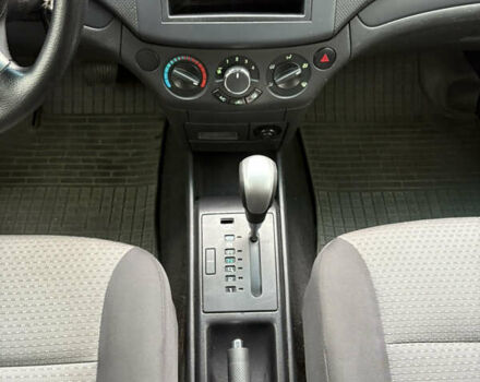 Зеленый Шевроле Авео, объемом двигателя 1.5 л и пробегом 104 тыс. км за 5250 $, фото 14 на Automoto.ua