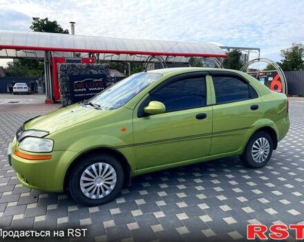 Зеленый Шевроле Авео, объемом двигателя 1.5 л и пробегом 250 тыс. км за 2600 $, фото 2 на Automoto.ua