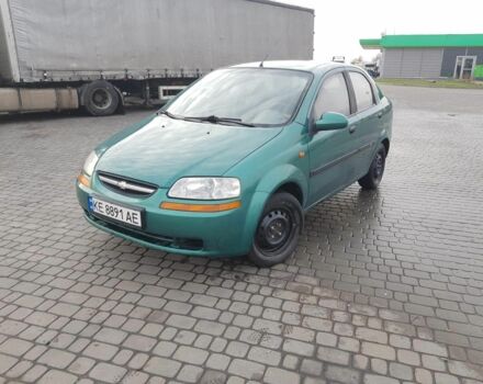 Зеленый Шевроле Авео, объемом двигателя 1.5 л и пробегом 240 тыс. км за 2500 $, фото 1 на Automoto.ua