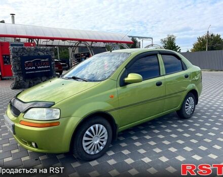 Зеленый Шевроле Авео, объемом двигателя 1.5 л и пробегом 250 тыс. км за 2600 $, фото 1 на Automoto.ua