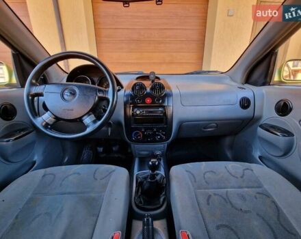 Зеленый Шевроле Авео, объемом двигателя 1.5 л и пробегом 223 тыс. км за 1850 $, фото 7 на Automoto.ua