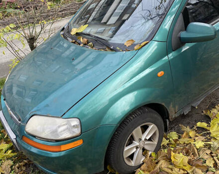 Зеленый Шевроле Авео, объемом двигателя 1.5 л и пробегом 400 тыс. км за 999 $, фото 1 на Automoto.ua