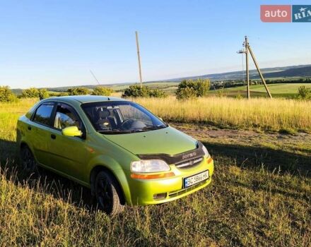 Зеленый Шевроле Авео, объемом двигателя 1.5 л и пробегом 288 тыс. км за 2700 $, фото 6 на Automoto.ua