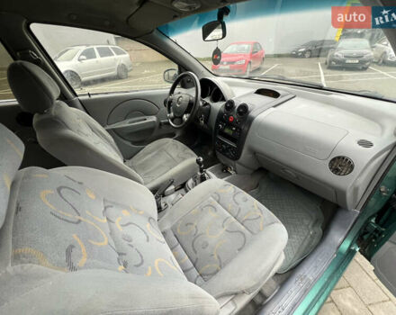 Зелений Шевроле Авео, об'ємом двигуна 1.5 л та пробігом 300 тис. км за 2350 $, фото 26 на Automoto.ua