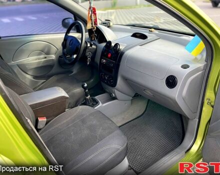 Зеленый Шевроле Авео, объемом двигателя 1.5 л и пробегом 250 тыс. км за 2600 $, фото 8 на Automoto.ua