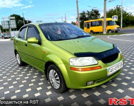 Зеленый Шевроле Авео, объемом двигателя 1.5 л и пробегом 250 тыс. км за 2600 $, фото 6 на Automoto.ua