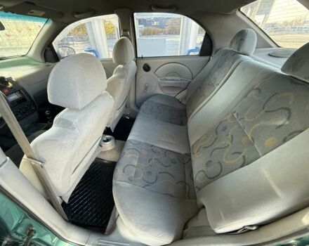 Зеленый Шевроле Авео, объемом двигателя 1.5 л и пробегом 308 тыс. км за 2250 $, фото 5 на Automoto.ua