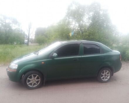 Зеленый Шевроле Авео, объемом двигателя 1.5 л и пробегом 305 тыс. км за 2000 $, фото 2 на Automoto.ua