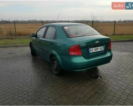 Зеленый Шевроле Авео, объемом двигателя 1.5 л и пробегом 240 тыс. км за 2200 $, фото 2 на Automoto.ua