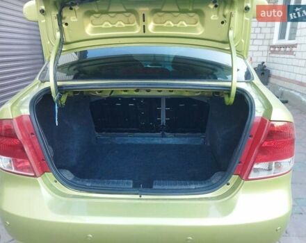 Зеленый Шевроле Авео, объемом двигателя 1.5 л и пробегом 140 тыс. км за 3700 $, фото 1 на Automoto.ua