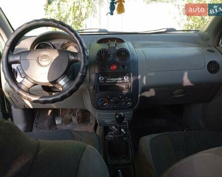 Зеленый Шевроле Авео, объемом двигателя 1.5 л и пробегом 280 тыс. км за 1900 $, фото 1 на Automoto.ua
