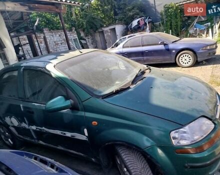 Зеленый Шевроле Авео, объемом двигателя 1.5 л и пробегом 214 тыс. км за 1900 $, фото 3 на Automoto.ua