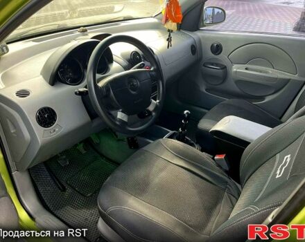 Зеленый Шевроле Авео, объемом двигателя 1.5 л и пробегом 250 тыс. км за 2600 $, фото 7 на Automoto.ua