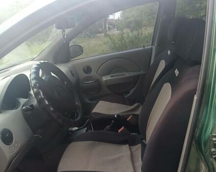 Зеленый Шевроле Авео, объемом двигателя 1.5 л и пробегом 305 тыс. км за 2000 $, фото 9 на Automoto.ua