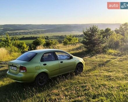 Зеленый Шевроле Авео, объемом двигателя 1.5 л и пробегом 288 тыс. км за 2700 $, фото 4 на Automoto.ua