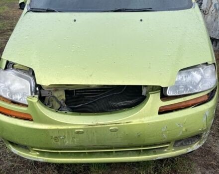 Зеленый Шевроле Авео, объемом двигателя 1.5 л и пробегом 368 тыс. км за 630 $, фото 1 на Automoto.ua