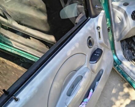 Зелений Шевроле Авео, об'ємом двигуна 1.5 л та пробігом 350 тис. км за 1800 $, фото 3 на Automoto.ua