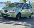 Зеленый Шевроле Авео, объемом двигателя 1.5 л и пробегом 221 тыс. км за 2999 $, фото 1 на Automoto.ua