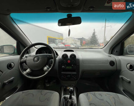 Зелений Шевроле Авео, об'ємом двигуна 1.5 л та пробігом 300 тис. км за 2350 $, фото 27 на Automoto.ua