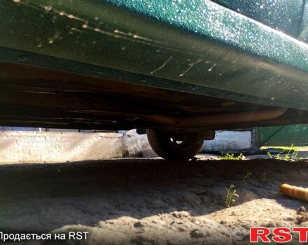 Зеленый Шевроле Авео, объемом двигателя 1.5 л и пробегом 230 тыс. км за 3200 $, фото 4 на Automoto.ua