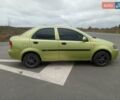Зеленый Шевроле Авео, объемом двигателя 1.5 л и пробегом 303 тыс. км за 2700 $, фото 1 на Automoto.ua