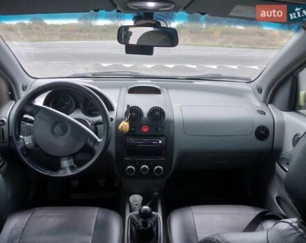 Зеленый Шевроле Авео, объемом двигателя 1.5 л и пробегом 303 тыс. км за 2700 $, фото 11 на Automoto.ua