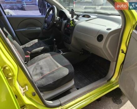 Зеленый Шевроле Авео, объемом двигателя 1.5 л и пробегом 344 тыс. км за 2400 $, фото 8 на Automoto.ua