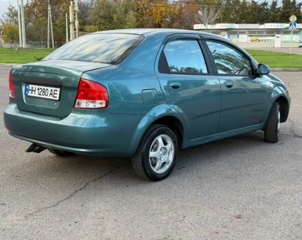 Зелений Шевроле Авео, об'ємом двигуна 1.5 л та пробігом 285 тис. км за 3200 $, фото 2 на Automoto.ua